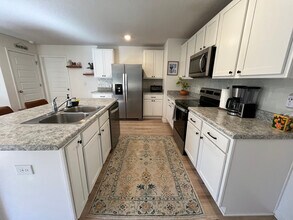 5236 Peach Dr in Milton, FL - Building Photo - Building Photo