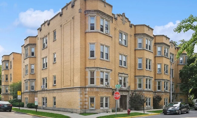 506 Beloit Ave, Unit 506 Beloit Ave Unit D2 in Forest Park, IL - Building Photo - Building Photo