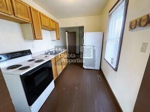 601 S Lawler St in Mitchell, SD - Building Photo - Building Photo