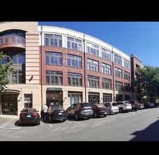 2125 Southend Dr in Charlotte, NC - Foto de edificio - Building Photo