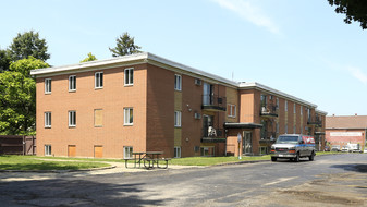 Edgewood Club Apartments