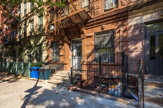 35 Morningside Ave in New York, NY - Building Photo - Building Photo