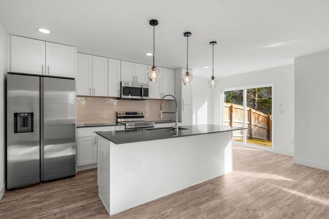 property at 5282 Columbine Ln