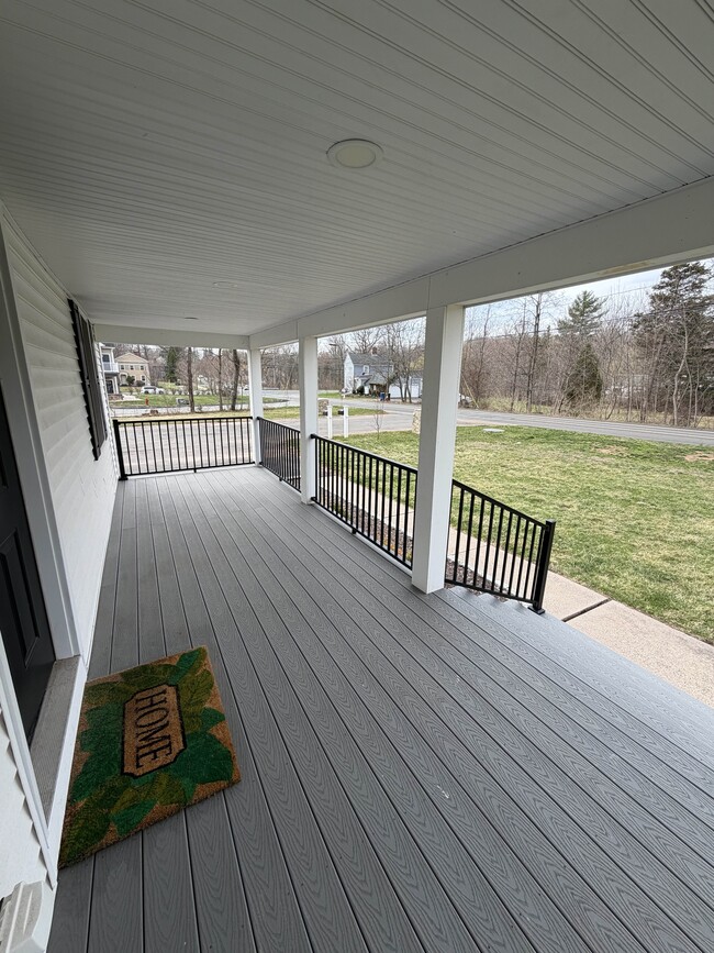 309 Main St in East Berlin, CT - Building Photo - Building Photo