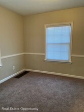 378 N Roosevelt Ave in Columbus, OH - Building Photo - Building Photo