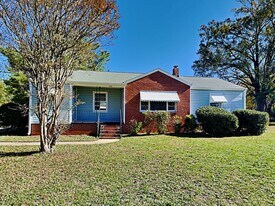 1432 Mt Gallant Rd in Rock Hill, SC - Building Photo