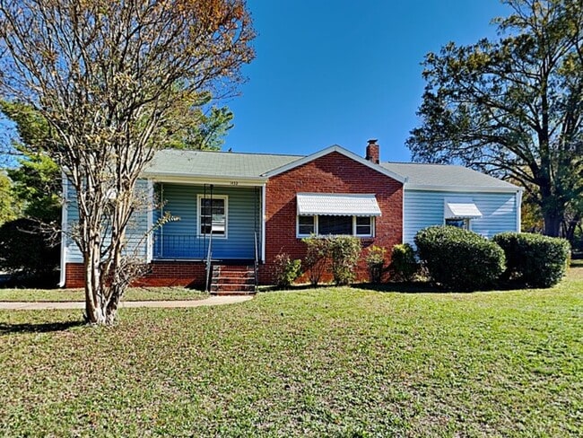 property at 1432 Mt Gallant Rd