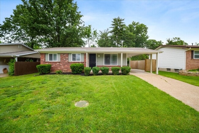 113 Roland Ave in Ballwin, MO - Building Photo - Building Photo