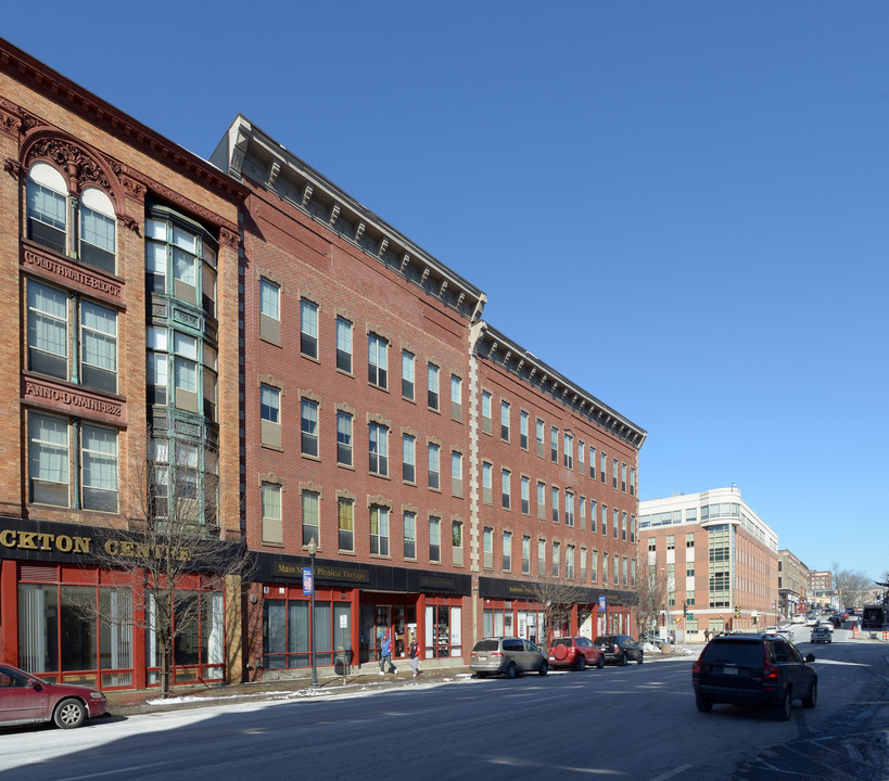 Bixby Brockton Apartments in Brockton, MA - Building Photo