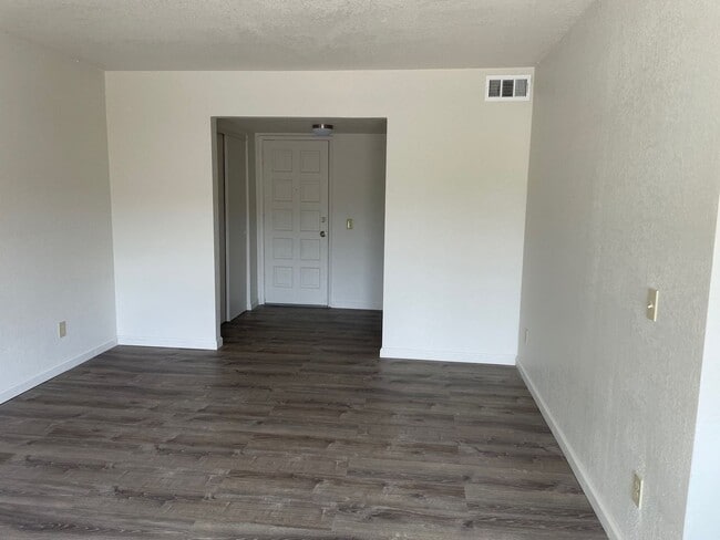 2435 Bethards Dr in Santa Rosa, CA - Building Photo - Building Photo