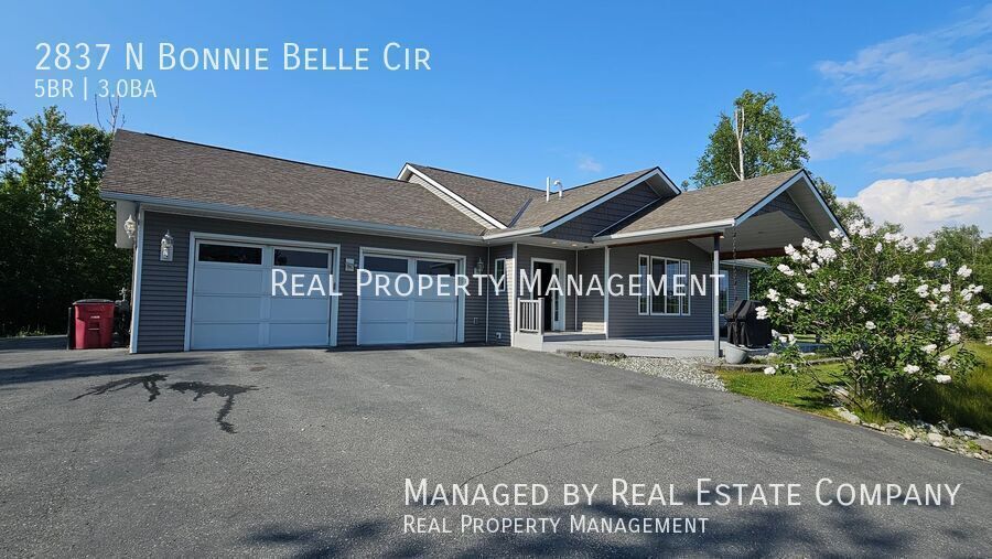 2837 N Bonnie Bell Cir in Wasilla, AK - Building Photo