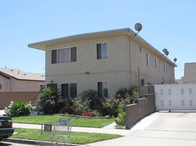 2638 E Monroe St in Carson, CA - Building Photo - Building Photo