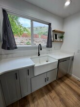 257 S E St-Unit -257 Unit 2 in Lakeview, OR - Building Photo - Building Photo