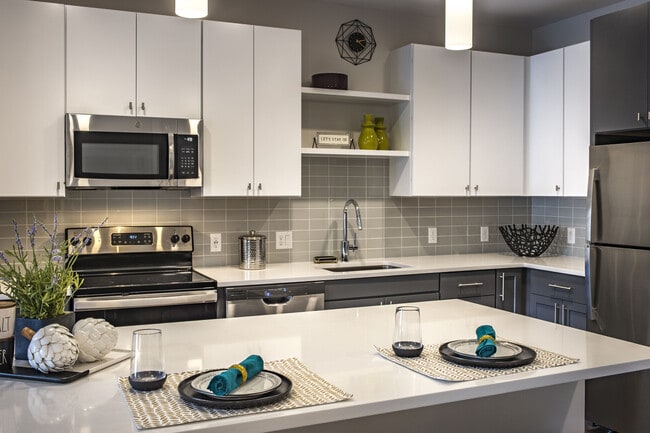 Orpheum Apartments in Dover, NH - Building Photo - Building Photo