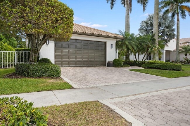 1846 Harbor View Cir in Weston, FL - Building Photo - Building Photo