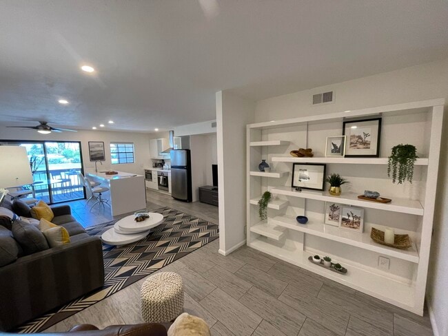 property at 5300 E Waverly Dr