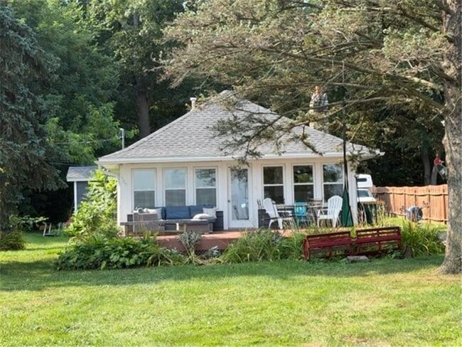 property at 3407 Crystal Bay Rd