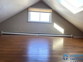 8 Sunset St, Unit 4 in Boston, MA - Foto de edificio - Building Photo