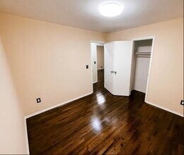 92 Oak St in Bayonne, NJ - Building Photo - Building Photo
