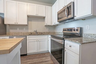 3321 Brambleton Hill Pl in Forest Hill, TX - Building Photo - Building Photo