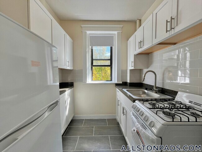 1156 Commonwealth Ave