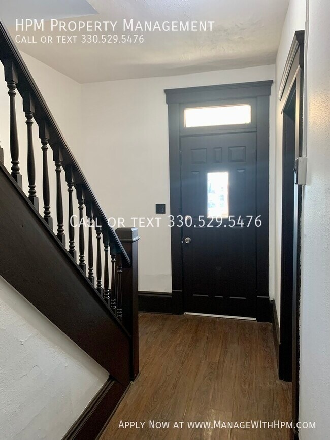 1721 3rd St SE-Unit -2 in Canton, OH - Building Photo - Building Photo