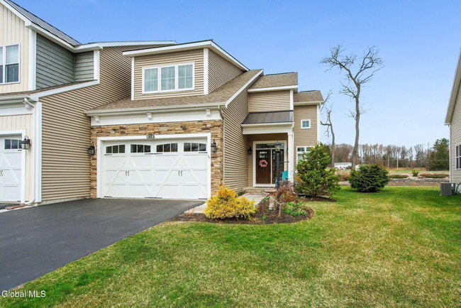 24C Idared Ln in Clifton Park, NY - Building Photo - Building Photo