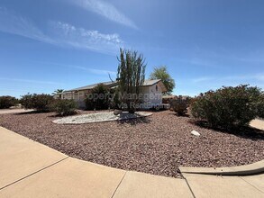 17026 N 96th Ave in Sun City, AZ - Building Photo - Building Photo