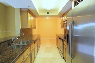 3530 SW 22nd St, Unit 505 in Miami, FL - Building Photo - Building Photo