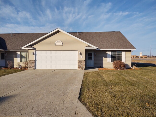 property at 212 Cougar Trl