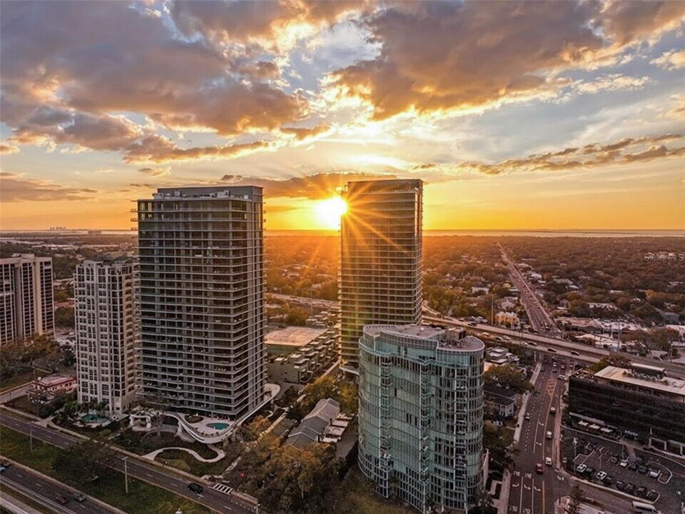 3015 S Ysabella Ave in Tampa, FL - Foto de edificio
