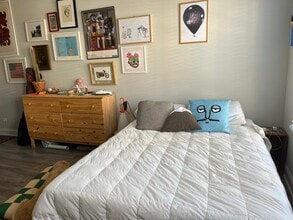 3116 N Milwaukee Ave, Unit 3W in Chicago, IL - Foto de edificio - Building Photo