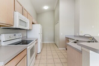 17305 Woodcrest Way in Clermont, FL - Building Photo - Building Photo