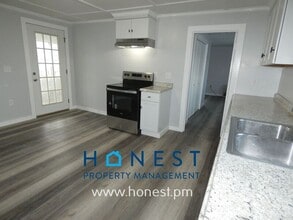 35 Summer St in Waterville, ME - Building Photo - Building Photo