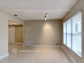 11736 SW 59th St in Cooper City, FL - Foto de edificio - Building Photo