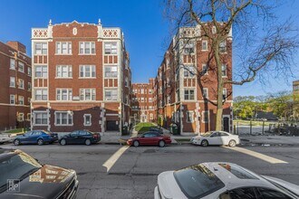 7131-45 S Yates Blvd Chicago, IL 60649 in Chicago, IL - Foto de edificio - Building Photo