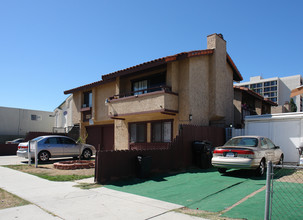 4178 Van Dyke Ave in San Diego, CA - Building Photo - Building Photo