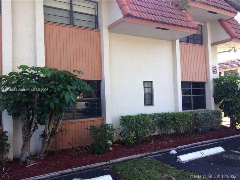 3253 NW 102nd Terrace in Coral Springs, FL - Building Photo