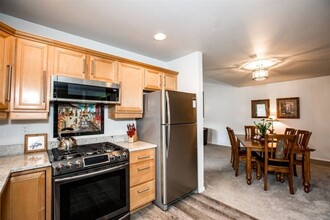 203 Fox Hollow Ln in Whitefish, MT - Foto de edificio - Building Photo