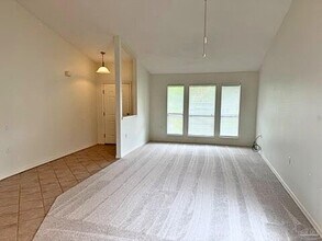 3750 Sterling Point Rd in Gulf Breeze, FL - Building Photo - Building Photo
