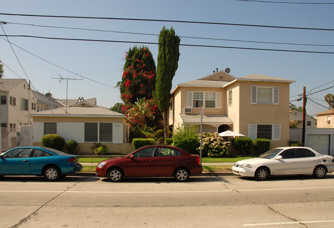 11940 Chandler Blvd in North Hollywood, CA - Building Photo - Building Photo