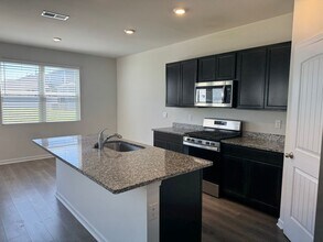 7704 Stapleton Chase Dr in Nashville, TN - Building Photo - Building Photo