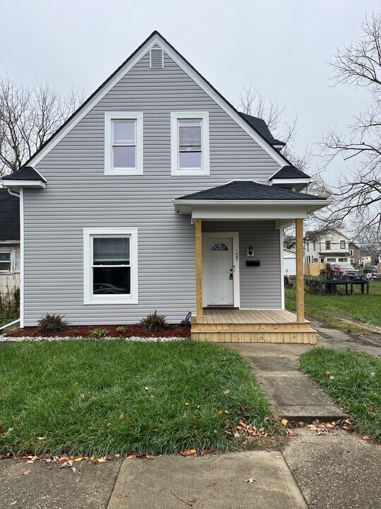 1667 Warder St in Springfield, OH - Building Photo