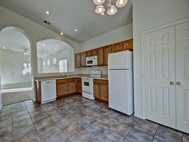 2525 W Nancy Ln in Phoenix, AZ - Foto de edificio - Building Photo