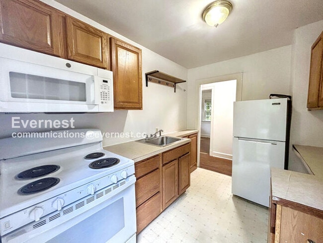 412 A Griffin Ave in Williamsburg, VA - Building Photo - Building Photo