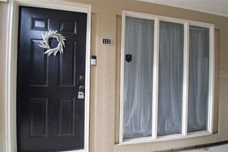 507 NW 39th Rd, Unit 112 in Gainesville, FL - Building Photo - Building Photo