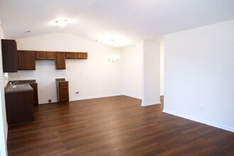 62 Roseberry Cir in Port Wentworth, GA - Building Photo - Building Photo