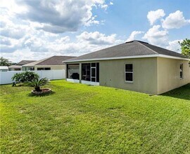 5730 Fischer Dr in Lakeland, FL - Building Photo - Building Photo