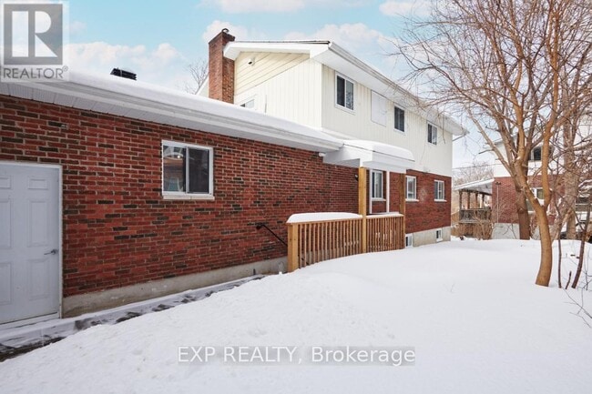 555-555 Churchill Ave N in Ottawa, ON - Building Photo - Building Photo
