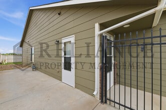 454 S Longbranch Dr in Maize, KS - Building Photo - Building Photo